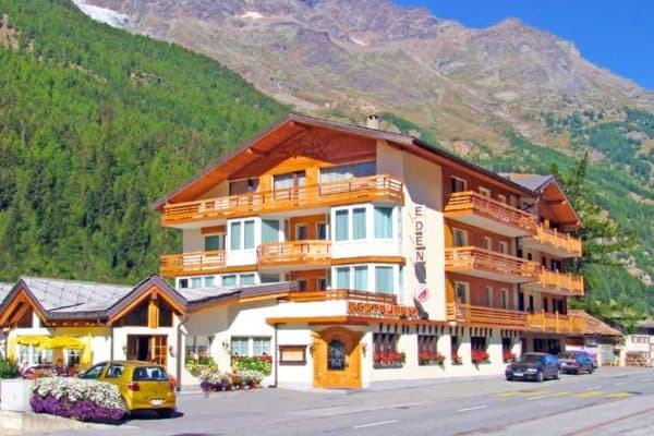 Hotel Eden (Saas Grund)  Außenansicht