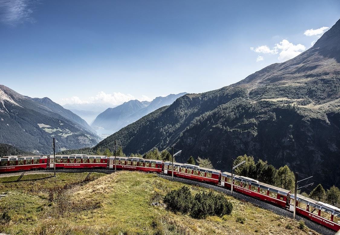 Bernina Express in Alp Grüm