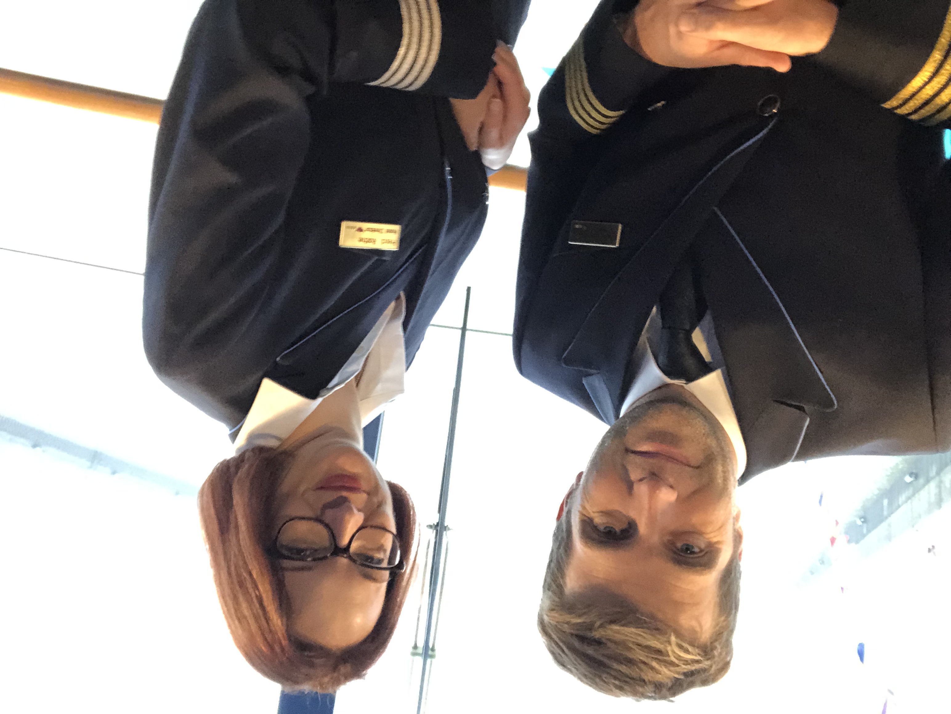 Kapitän Felix Rothe und Hotel Direktorin Heidi Rothe. (Foto: AIDA Cruises)