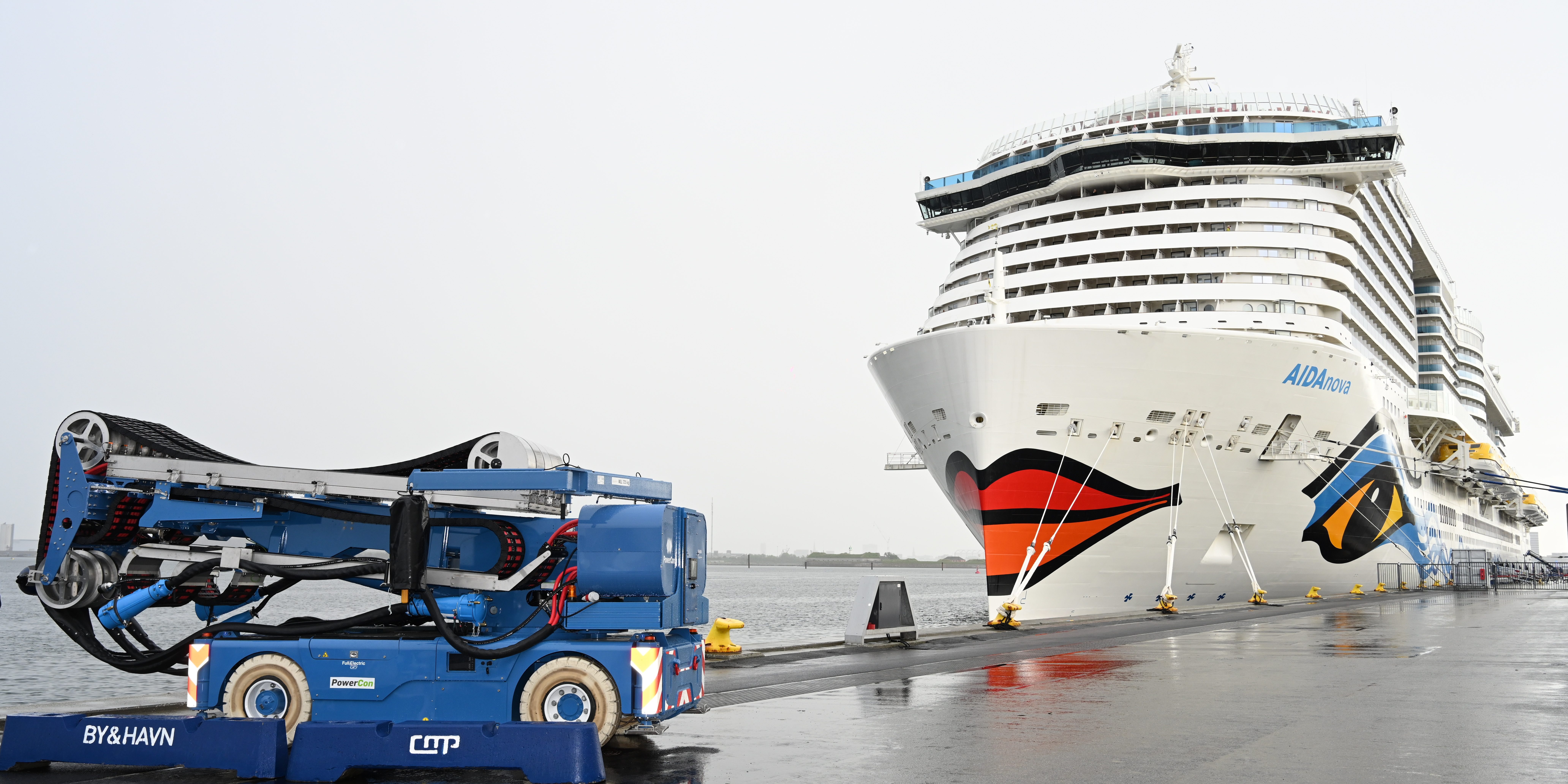AIDAnova nutzt Landstrom in Kopenhagen. (Foto: AIDA Cruises)