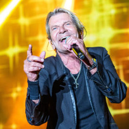 Matthias Reim singt auf AIDAnova. (Foto: Max Patzig)